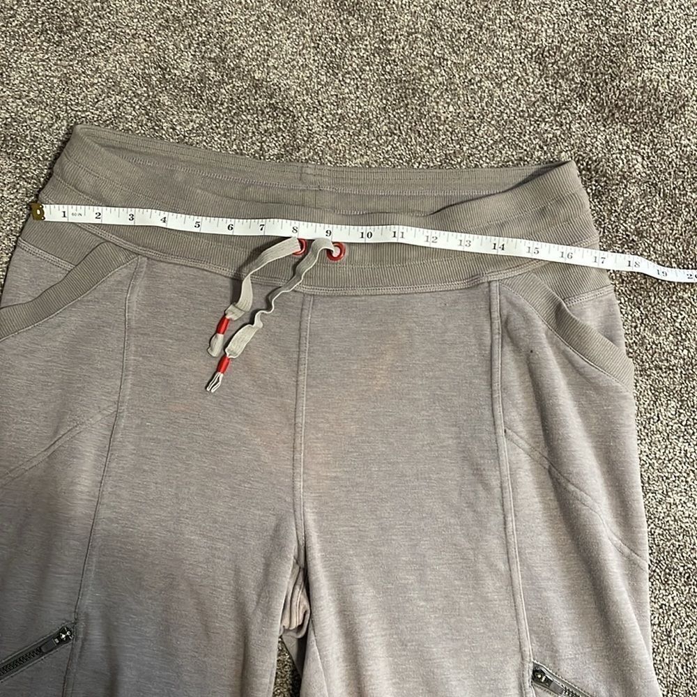 Athleta BAY BEACH CAPRI size Med - Picture 8 of 10